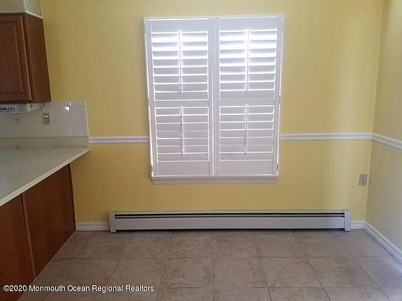 5th image of 103 Portsmouth Dr