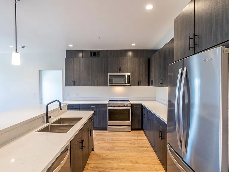 Newly Built Luxury Apartments in San Luis Obispo "Little Italy" — Photo 56
