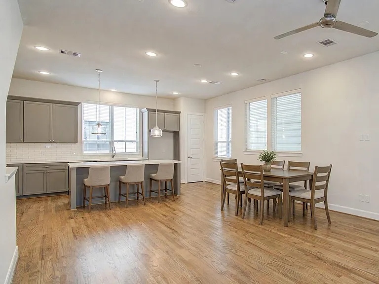 2810 Grand Fountains Dr #B — Photo 13