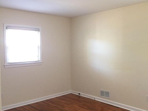 Bedroom #1