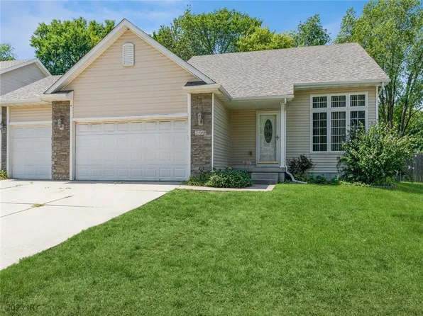5400 SE 28th St, Des Moines, IA 50320
