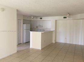 2103 Renaissance Blvd