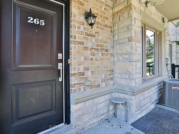 3rd image of 318 John St #265