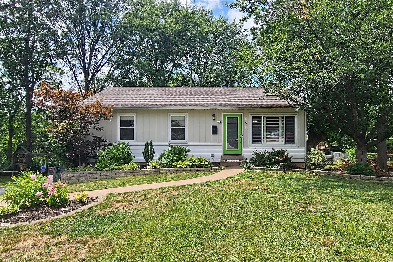 161 Chatwood Ter photo 1