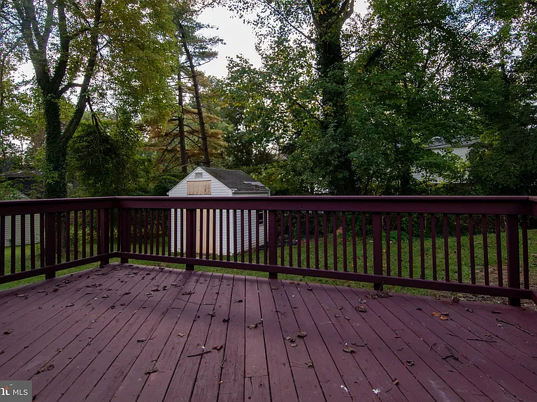 6733 Gouthier Rd — Photo 25