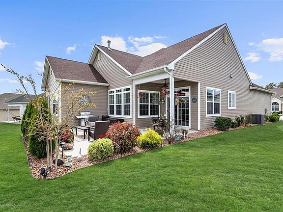 2nd image of 4 Bayville Way
