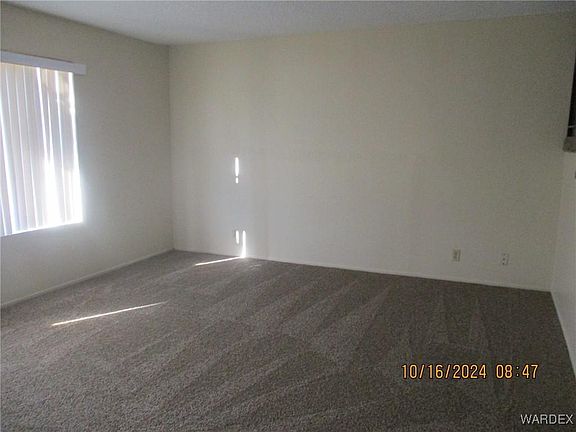 3rd image of 1085 Chaparral Dr