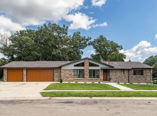 2242 2nd Ave SW, Rochester, MN 55902