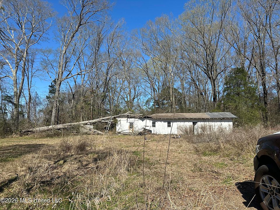 2nd image of Ted Cir Lot 12