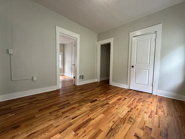 162 Sheffield Ave #B2 — Photo 11