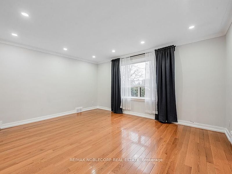 Toronto House for rent - 3 Bedrooms — photo 20