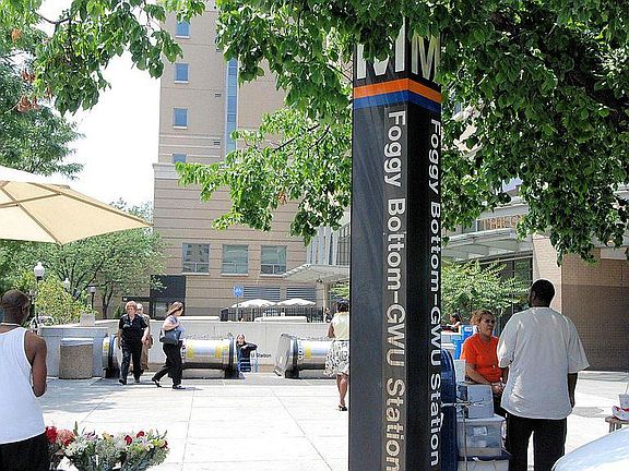 Close to metro, walk to GW hospital, GW University, Georgetown, Whole Foods, Trader Joe_s.