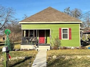 547 E Hill St, Hamilton, TX 76531