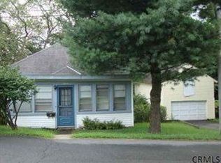 15 Upper Hillcrest Ave, Albany, NY 12203