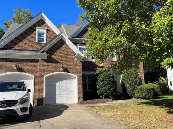 1206 Grayscroft Dr