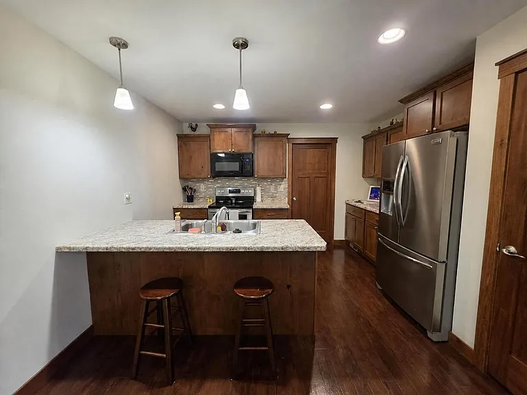 3270 White Oak Ln — Photo 12