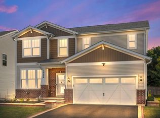 1444 Bayou Path Dr, Naperville, IL 60563