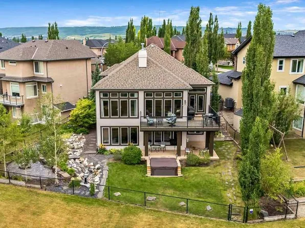 22 S Tuscany Estates Cres NW, Calgary, AB T3L 0B2