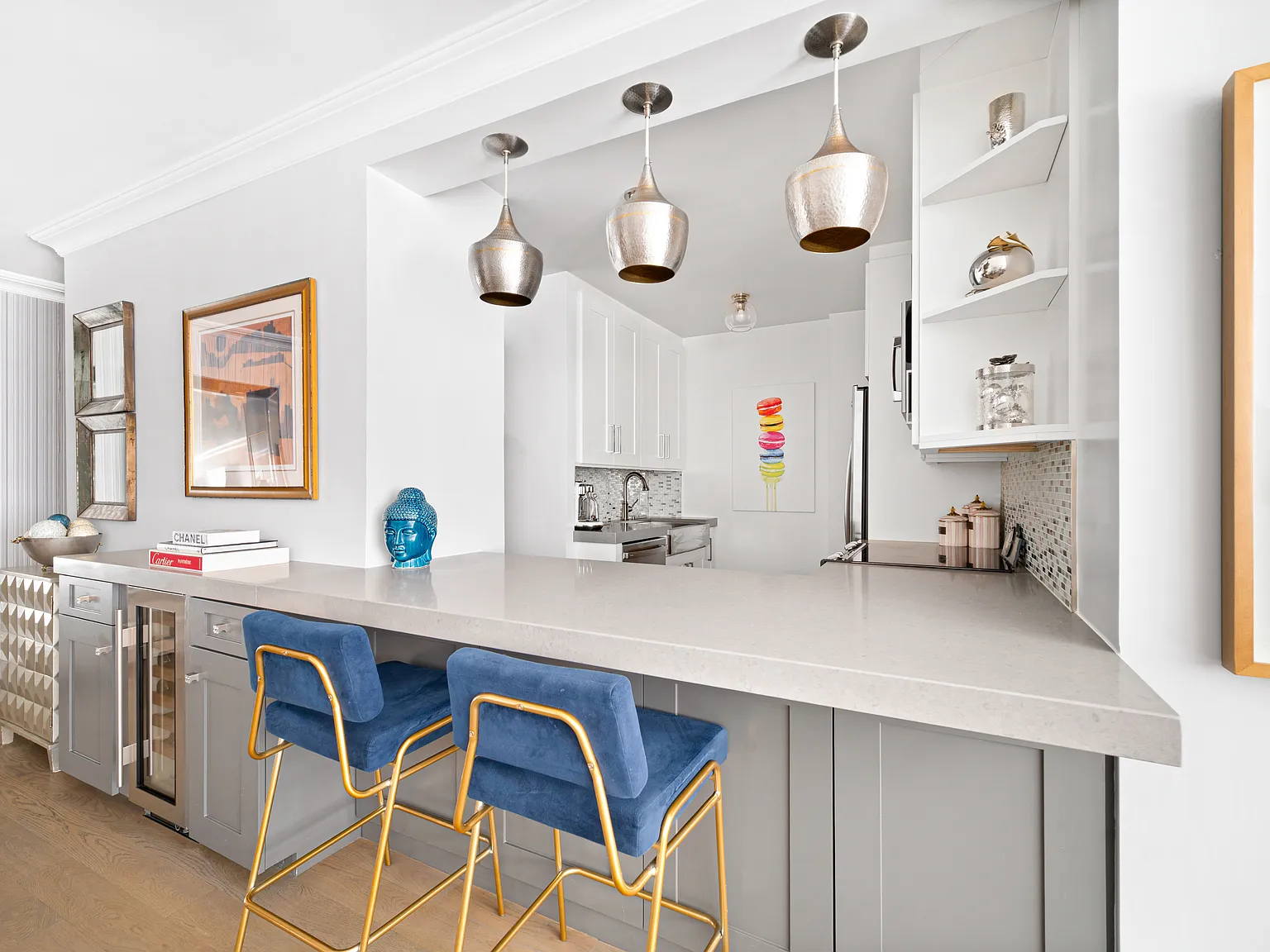 340 East 64th Street — Photo 2