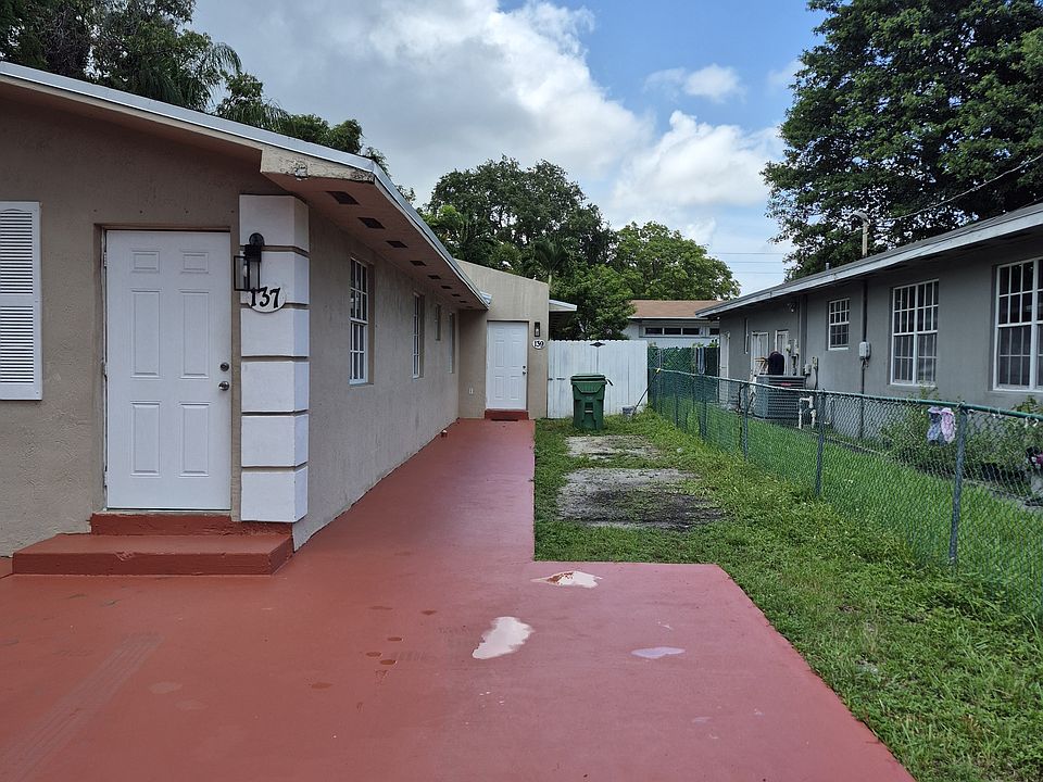1st image of 137 NW 58th St