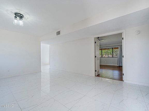 5th image of 6902 N Camino De Las Candelas