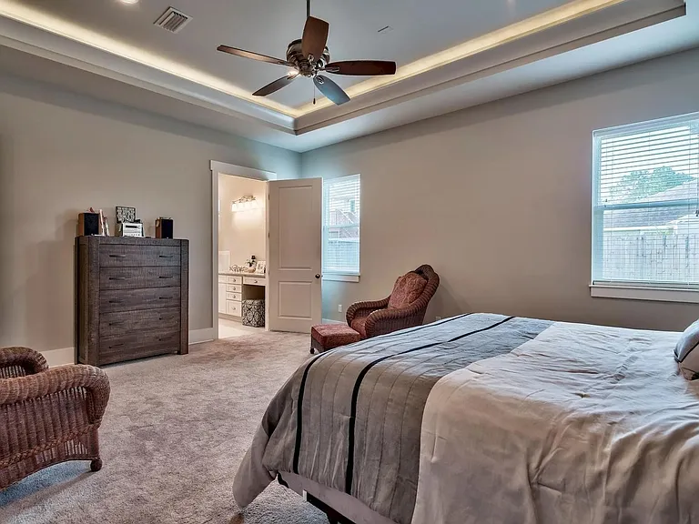 989 Forest Shore Dr — Photo 32