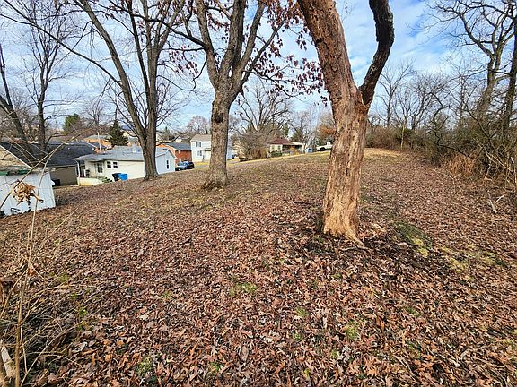 3rd image of 0 19th St NE #11