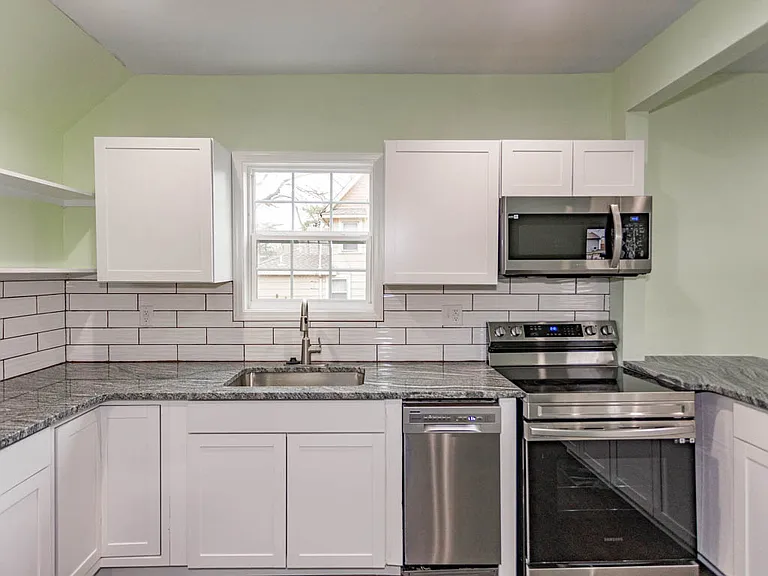 311 Pottawatomie St — Photo 16