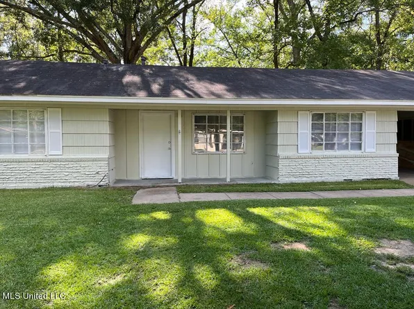 3049 Meadow Forest Dr, Jackson, MS 39212