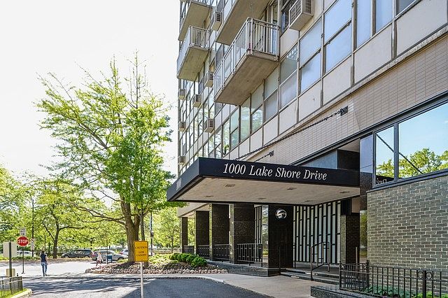 1st image of 1000 N Lake Shore Dr APT 508