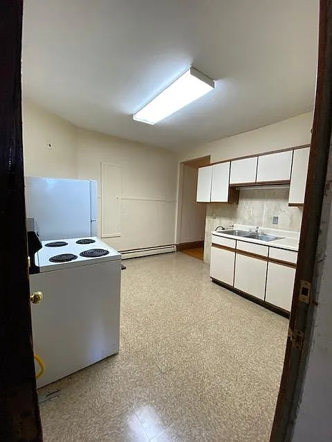 1 bed, $1,100 — Photo 4