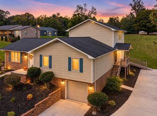 345 McKinney Rd, La Follette, TN 37766