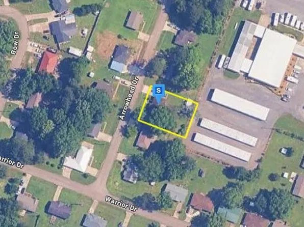 1710 Arrowhead Dr, Starkville, MS 39759