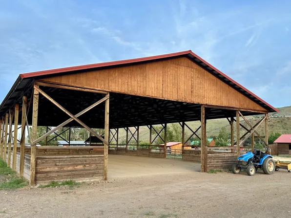 5891 Manastash Rd, Ellensburg, WA 98926