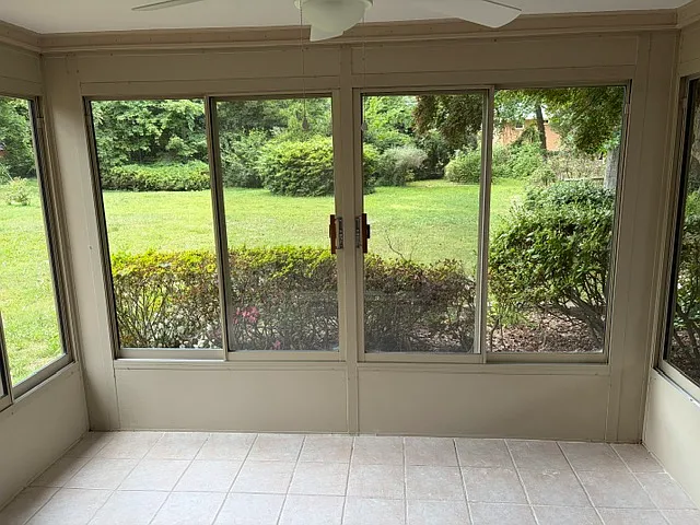 1541 Norwich Rd — Photo 5