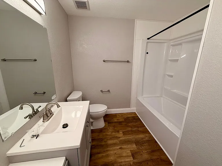 190 Moonstone Ct — Photo 15