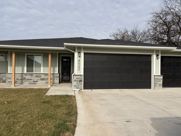8662 E Cherrywood Ct, Wichita, KS 67226
