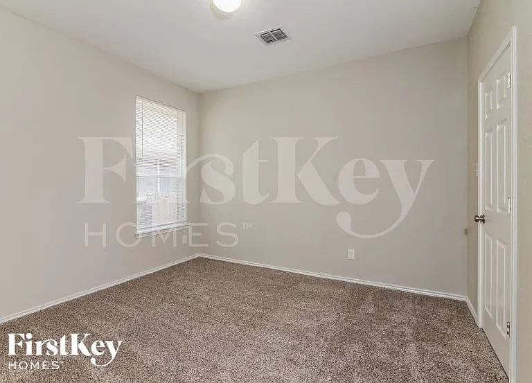 12230 Averhoff — Photo 9
