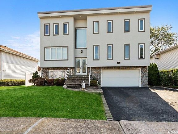 2nd image of 2489 Aron Dr W