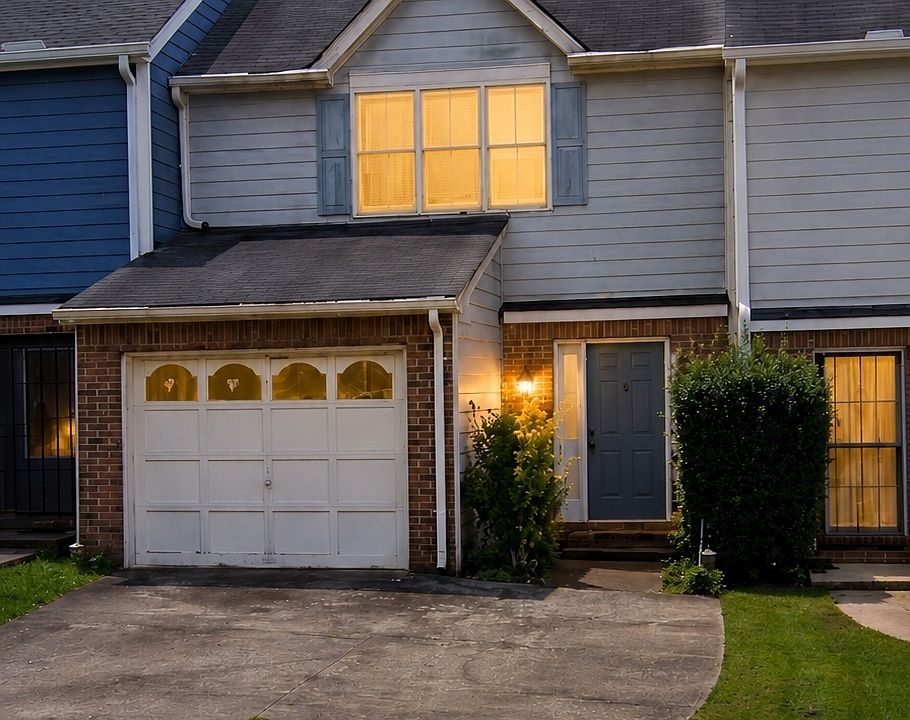 1st image of 8007 Woodlake Dr
