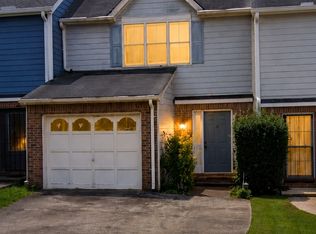 8007 Woodlake Dr, Riverdale, GA 30274