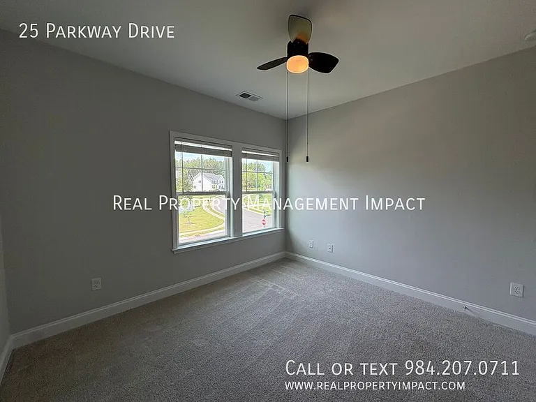 25 Parkway Dr — Photo 49