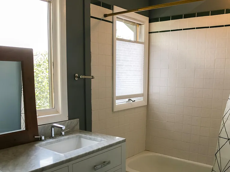 2115 Ashwood Ave #B — Photo 9
