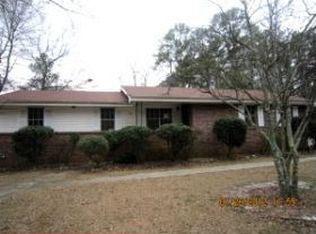 412 Valiant Ln, Riverdale, GA 30274