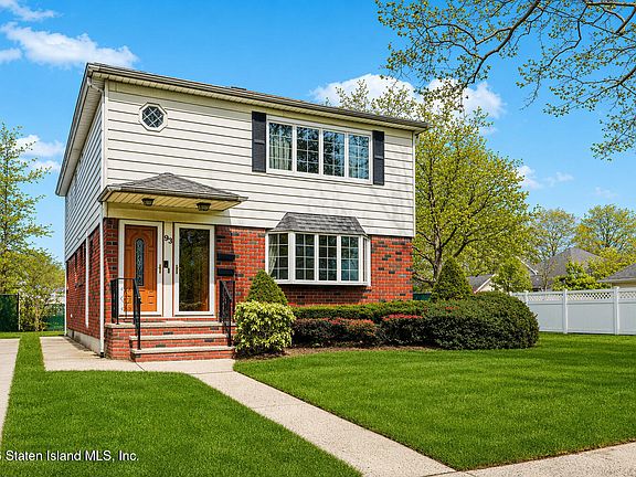 2nd image of 93 Reno Ave