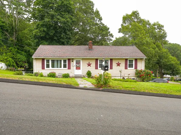 83 View Terrace, East Haven, CT 06512