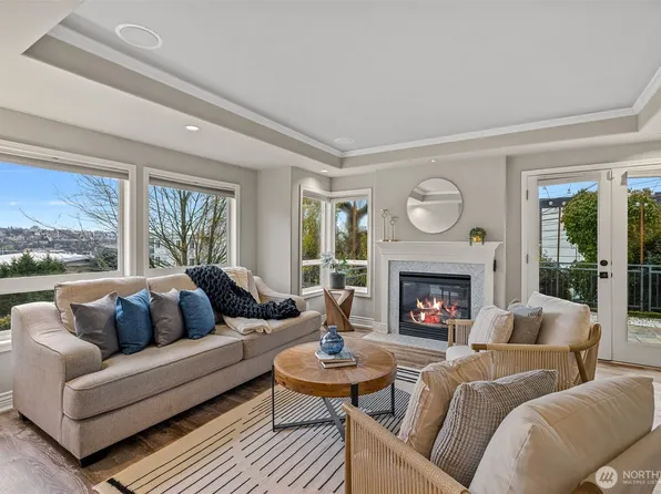 1203 5th Avenue N, Seattle, WA 98109