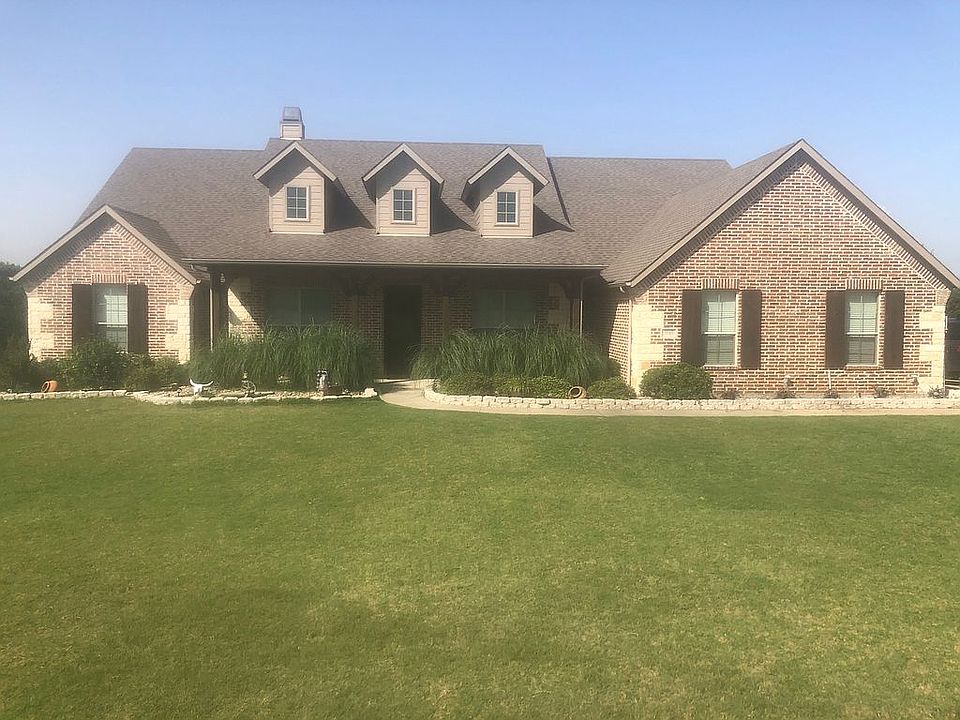 house on 1.85 acres