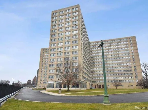 8900 E Jefferson Ave APT 618, Detroit, MI 48214