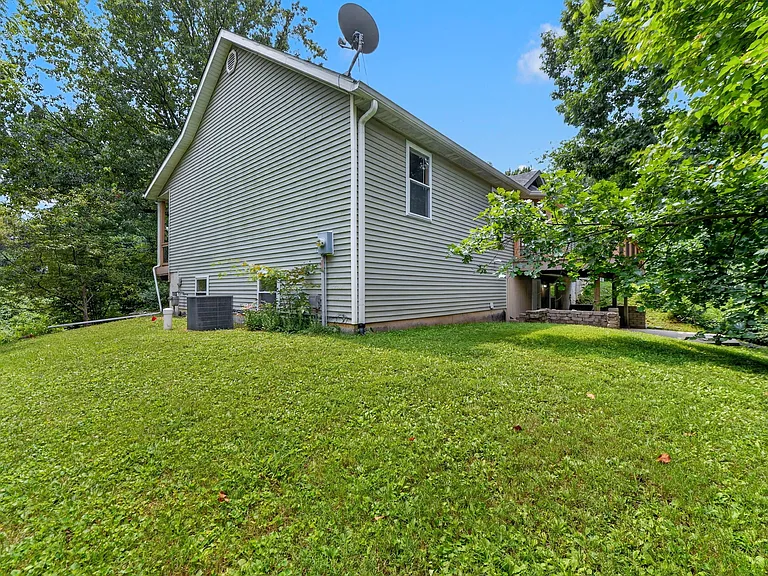 6 Hadley Ln — Photo 8